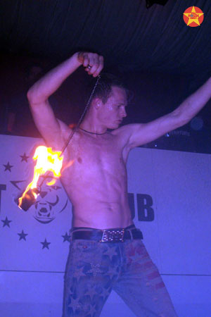 Full House Disco - your Disco needs you -