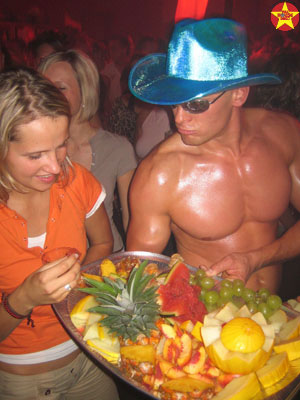 Full House Disco - your Disco needs you -