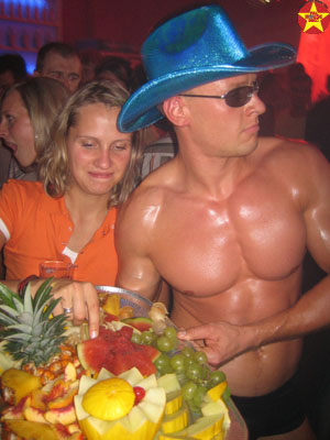 Full House Disco - your Disco needs you -