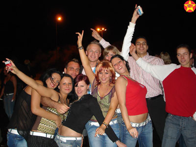 Full House Disco - your Disco needs you -