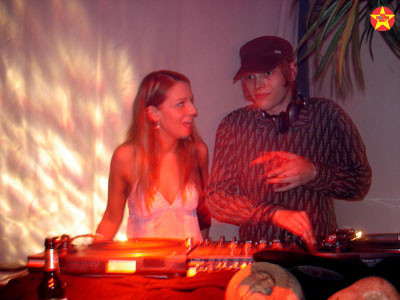 Full House Disco - your Disco needs you -