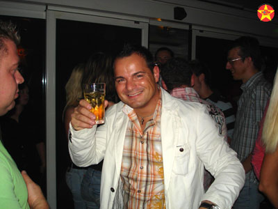 Full House Disco - your Disco needs you -
